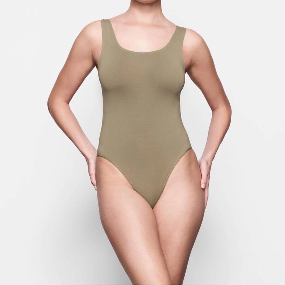SKIMS soft skin body suit 2XL NWT